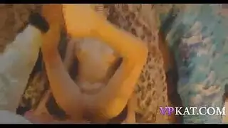 شقراء ذات مظهر محب للعلم تمارس الجنس بعنف مع زوجها السابق