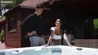 جولة العقار تنتهي بوكيل يمارس الجنس مع المشتري العربي المعدم