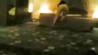 عاهرة عربية ذات مؤخرة ممتلئة تمارس الجنس بقوة