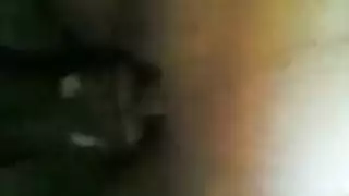 عجوز تنتاك في كسها بعنف