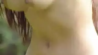 سوري مثار يمارس الجنس مع قريبته في مشهد صريح