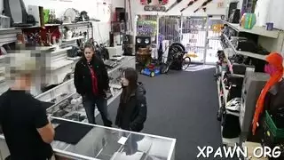 فرو شرفة أسود